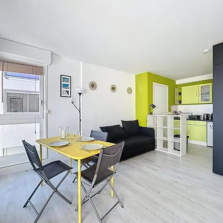 Le Temple Du Soleil, Et Apartmán *